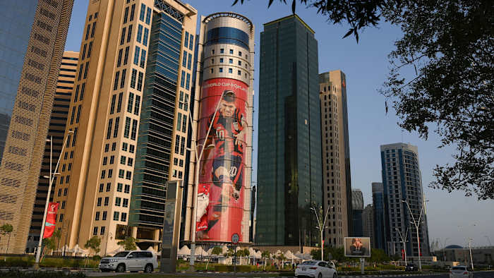 Christian Pulisic is featured on a building in Doha